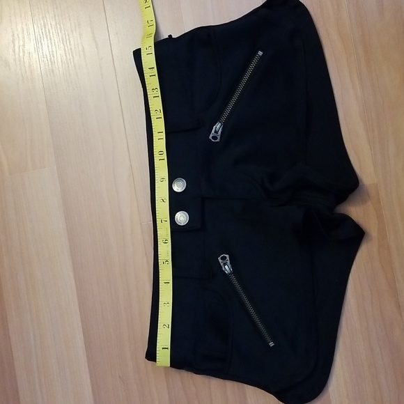 Moussy Low Rise Short Booty Shorts - RARE - Picture 6 of 11